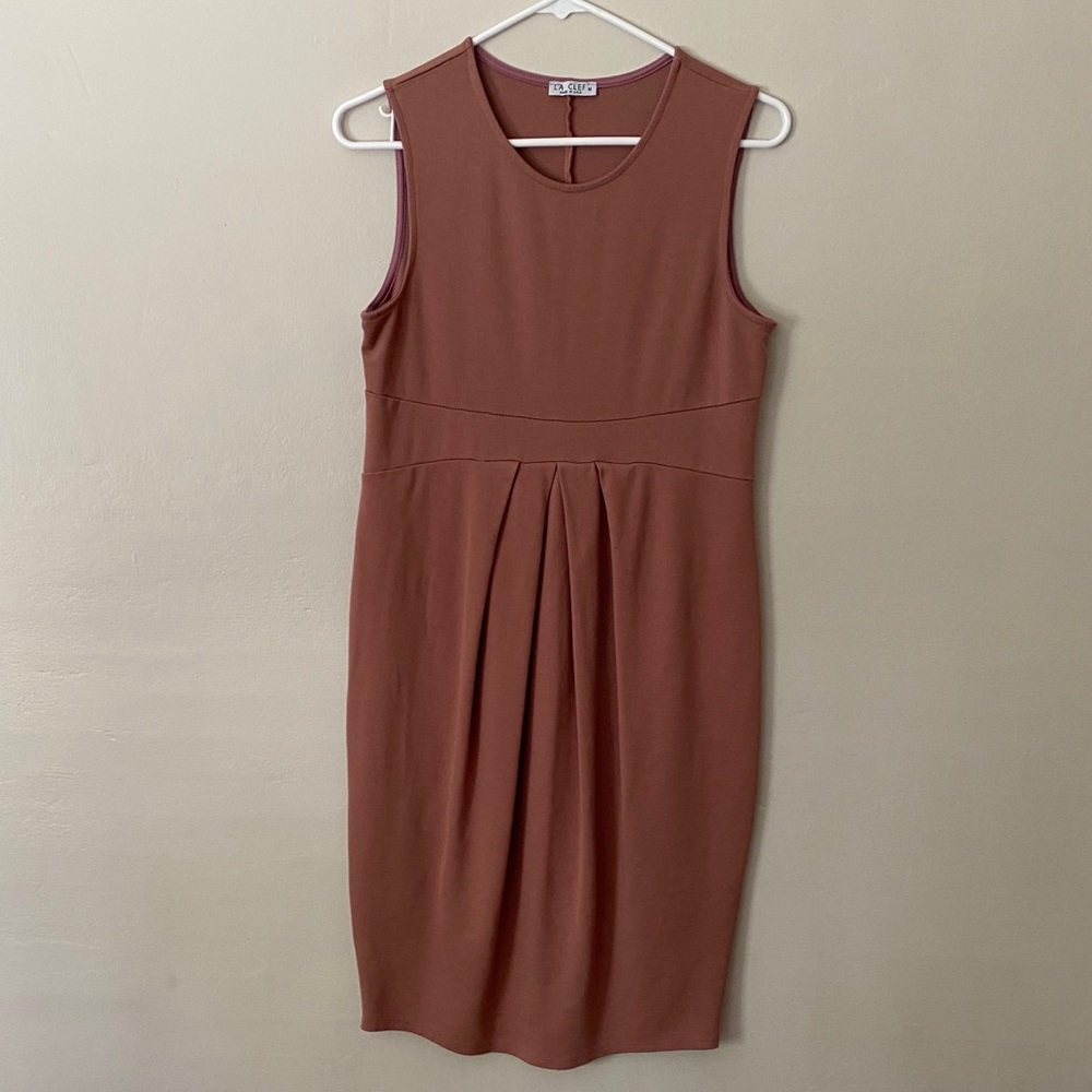 Fitted maternity dress